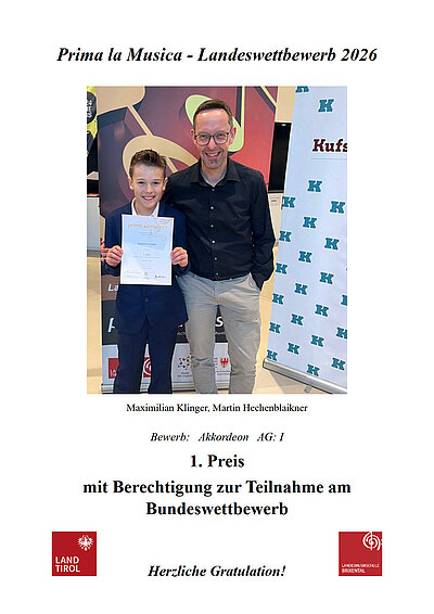 Maximilian Klingler mit Lehrer Martin Hechenblaikner