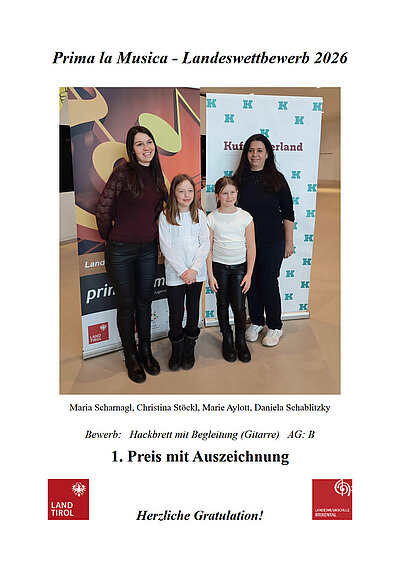 Lehrerin Maria Scharnagl mit Christina Stöckl (LMS Brixental) - Marie Aylott mit Lehrerin Daniela Schablitzky (LMS Kitzbühel u. Umgebung)