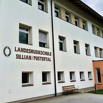 Aussenansicht der Landesmusikschule Sillian-Pustertal
