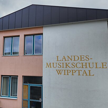 Aussenansicht der Landesmusikschule Wipptal